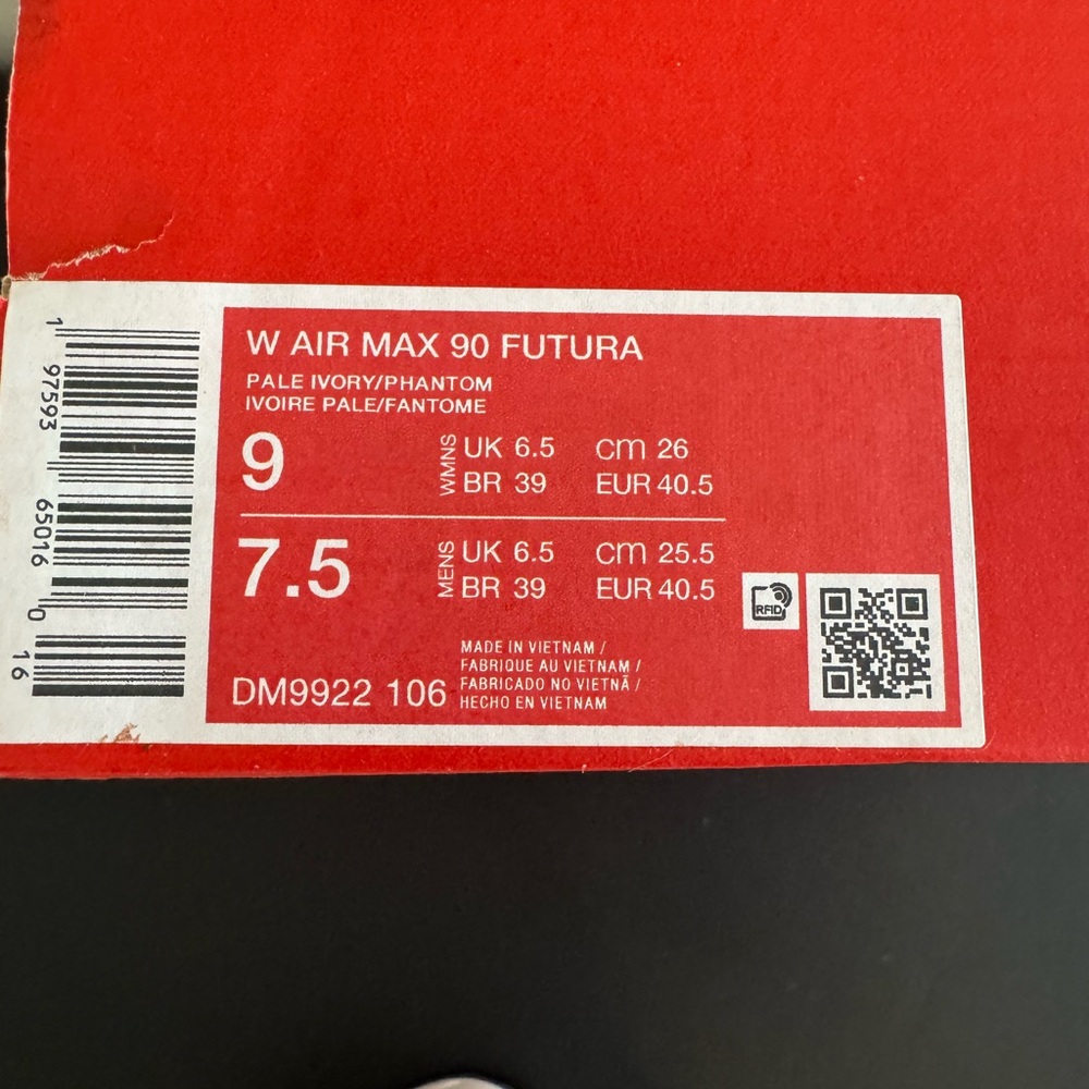NWB Women’s Air Max 90 Futura Pale Ivory/ Phantom Sneakers - Picture 8 of 8